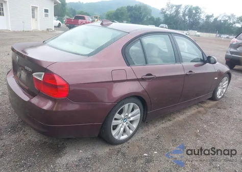 2006 BMW 325I z USA, uszkodzony, nr VIN WBAVB17596NK41202